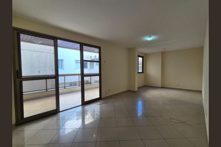 Apartamento para alugar com 98m², 3 quartos e 2 vagas Apartamento para alugar com 98m², 3 quartos e 2 vagasSala