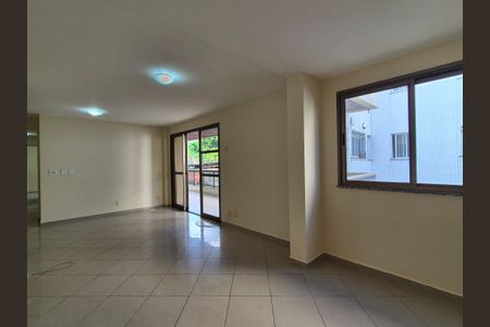 Apartamento para alugar com 98m², 3 quartos e 2 vagas Apartamento para alugar com 98m², 3 quartos e 2 vagasSala