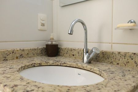 Apartamento para alugar com 56m², 2 quartos e 1 vaga Apartamento para alugar com 56m², 2 quartos e 1 vagaBanheiro