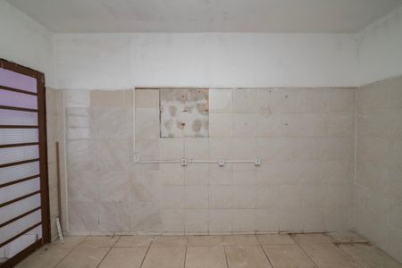 Casa para alugar com 70m², 2 quartos e 2 vagas Casa para alugar com 70m², 2 quartos e 2 vagasCozinha