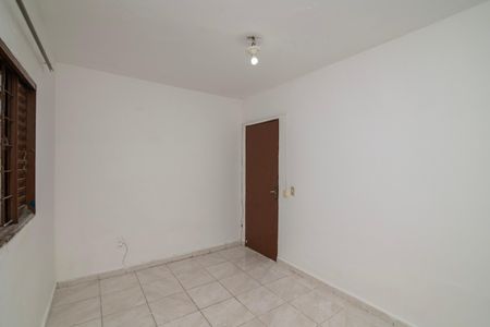 Casa para alugar com 70m², 2 quartos e 2 vagas Casa para alugar com 70m², 2 quartos e 2 vagasQuarto 2