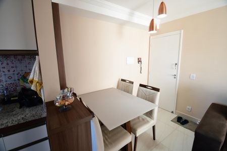 Sala de apartamento à venda com 2 quartos, 55m² em Jardim Samambaia, Campinas