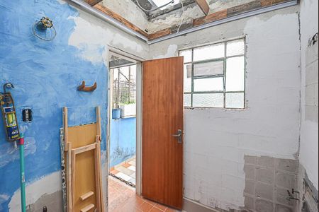 Casa à venda com 420m², 4 quartos e 2 vagas Casa à venda com 420m², 4 quartos e 2 vagasBanheiro de serviço