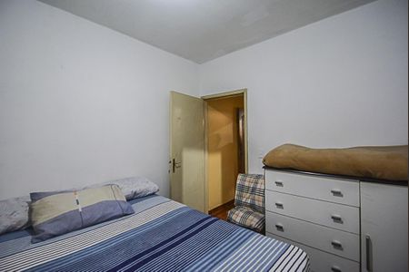Casa à venda com 420m², 4 quartos e 2 vagas Casa à venda com 420m², 4 quartos e 2 vagasQuarto Suíte