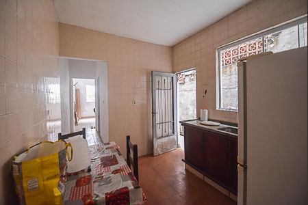 Casa à venda com 420m², 4 quartos e 2 vagas Casa à venda com 420m², 4 quartos e 2 vagasCozinha 2