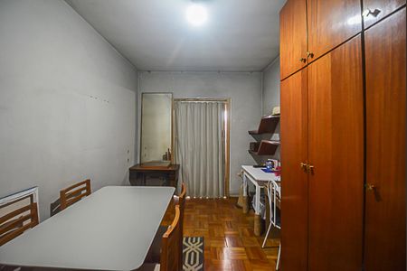 Casa à venda com 420m², 4 quartos e 2 vagas Casa à venda com 420m², 4 quartos e 2 vagasQuarto 1