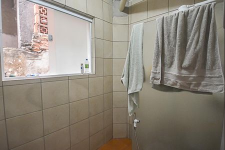 Casa à venda com 420m², 4 quartos e 2 vagas Casa à venda com 420m², 4 quartos e 2 vagasBanheiro 2