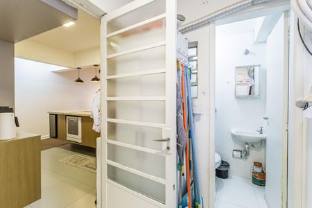 Apartamento à venda com 82m², 2 quartos e 1 vagaÁrea de Serviço