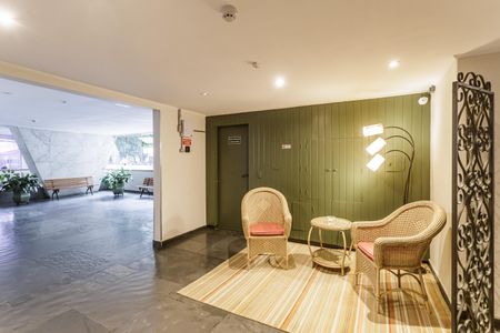 Apartamento à venda com 82m², 2 quartos e 1 vagaHall social