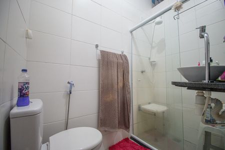 Casa à venda com 80m², 2 quartos e sem vagaBanheiro social