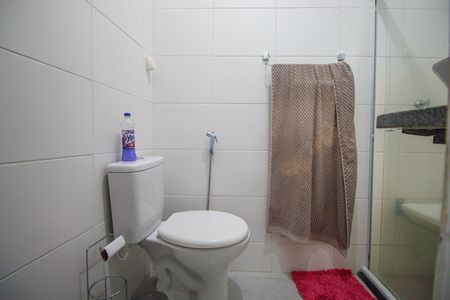 Casa à venda com 80m², 2 quartos e sem vagaBanheiro social