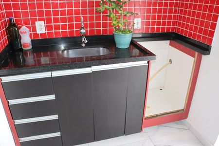 Casa de Condomínio para alugar com 2 quartos, 55m² em Chácara Tropical (caucaia do Alto), Cotia