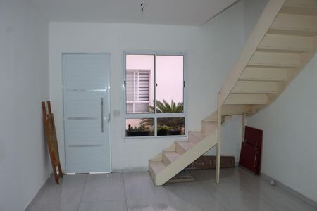 Casa de Condomínio para alugar com 2 quartos, 55m² em Chácara Tropical (caucaia do Alto), Cotia