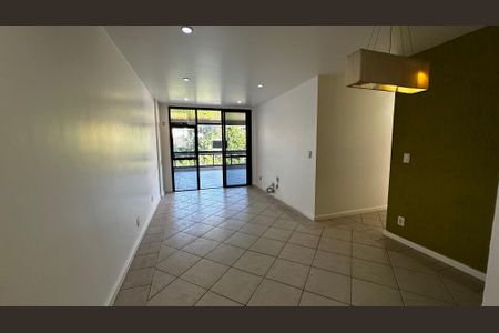 Apartamento à venda com 111m², 3 quartos e 2 vagasSala
