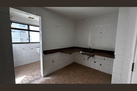 Apartamento à venda com 111m², 3 quartos e 2 vagasCozinha