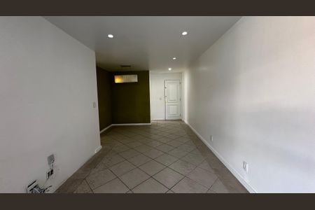 Apartamento à venda com 111m², 3 quartos e 2 vagasSala