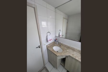 Apartamento à venda com 76m², 3 quartos e 1 vaga Apartamento à venda com 76m², 3 quartos e 1 vagaBanheiro 1