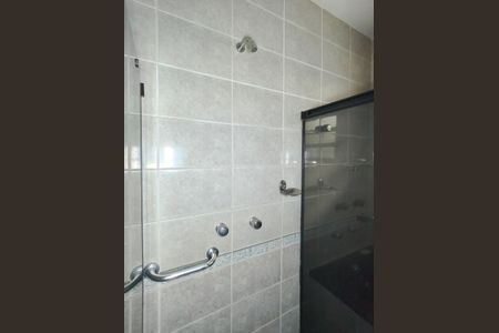 Apartamento à venda com 69m², 2 quartos e sem vaga Apartamento à venda com 69m², 2 quartos e sem vagaBanheiro Corredor