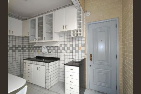 Apartamento à venda com 69m², 2 quartos e sem vaga Apartamento à venda com 69m², 2 quartos e sem vagaCozinha