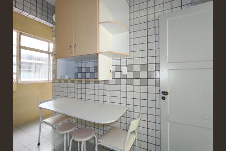 Apartamento à venda com 69m², 2 quartos e sem vaga Apartamento à venda com 69m², 2 quartos e sem vagaCozinha