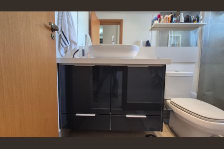 Apartamento à venda com 126m², 3 quartos e 3 vagasBanheiro da suíte 3