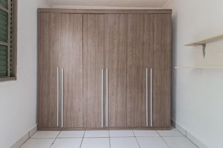 Apartamento para alugar com 57m², 2 quartos e sem vaga Apartamento para alugar com 57m², 2 quartos e sem vagaQuarto 2