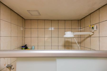 Banheiro de apartamento para alugar com 2 quartos, 65m² em Jardim Arpoador, São Paulo