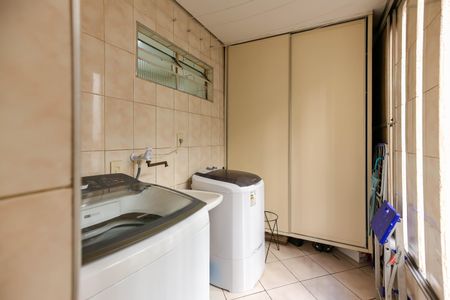 Apartamento para alugar com 65m², 2 quartos e 1 vagaCozinha e Área de Serviço