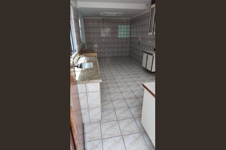 Casa à venda com 183m², 3 quartos e 4 vagasCozinha