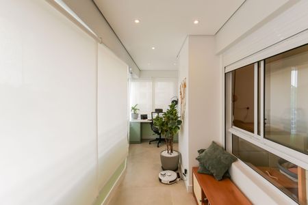 Apartamento para alugar com 61m², 2 quartos e 1 vaga Apartamento para alugar com 61m², 2 quartos e 1 vagaVaranda