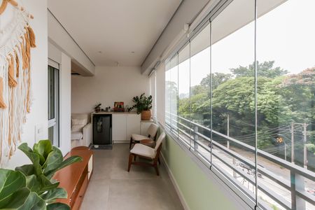 Apartamento para alugar com 61m², 2 quartos e 1 vaga Apartamento para alugar com 61m², 2 quartos e 1 vagaVaranda