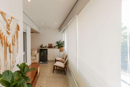 Apartamento para alugar com 61m², 2 quartos e 1 vaga Apartamento para alugar com 61m², 2 quartos e 1 vagaVaranda