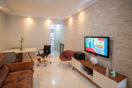 SALA de casa para alugar com 2 quartos, 85m² em Vila Romero, São Paulo
