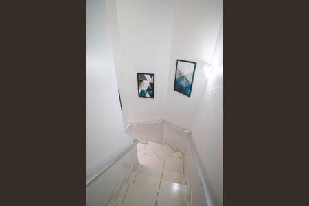 Casa à venda com 85m², 2 quartos e 1 vagaESCADAS