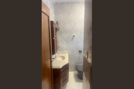 Casa à venda com 186m², 3 quartos e 4 vagasBanheiro
