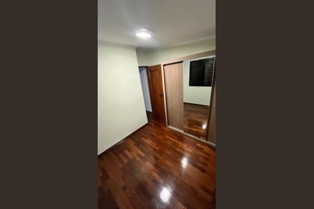 Casa à venda com 186m², 3 quartos e 4 vagasQuarto