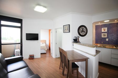Sala de apartamento à venda com 1 quarto, 33m² em Indianópolis, São Paulo