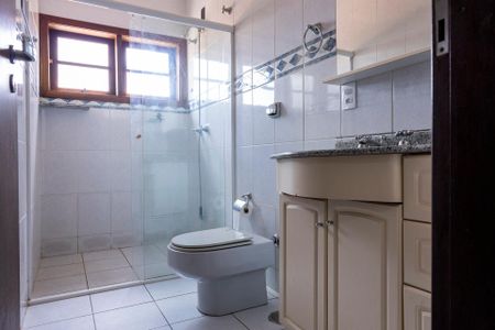 Casa para alugar com 360m², 4 quartos e 4 vagas Casa para alugar com 360m², 4 quartos e 4 vagasBanheiro da Suíte 3