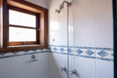 Casa para alugar com 360m², 4 quartos e 4 vagas Casa para alugar com 360m², 4 quartos e 4 vagasBanheiro da Suíte 3