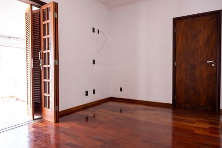 Casa para alugar com 360m², 4 quartos e 4 vagas Casa para alugar com 360m², 4 quartos e 4 vagasSuíte 2