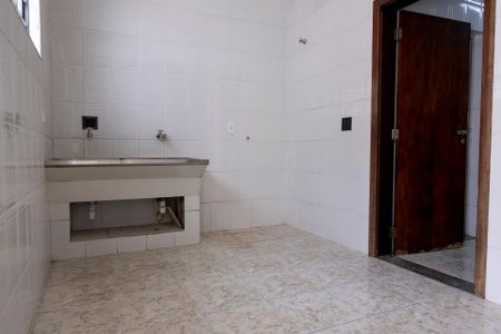 Casa para alugar com 360m², 4 quartos e 4 vagas Casa para alugar com 360m², 4 quartos e 4 vagasÁrea de Serviço