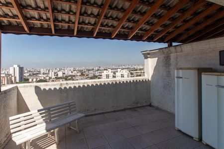 Casa para alugar com 174m², 3 quartos e 4 vagas Casa para alugar com 174m², 3 quartos e 4 vagasTerraço
