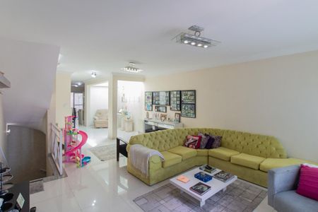 Sala de casa para alugar com 3 quartos, 174m² em Vila Paiva, São Paulo