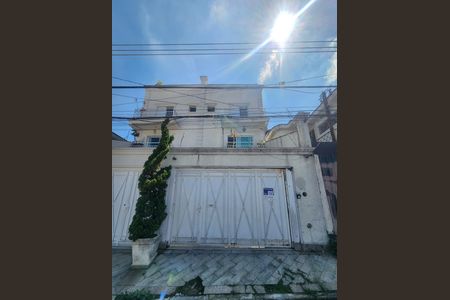 Casa para alugar com 174m², 3 quartos e 4 vagas Casa para alugar com 174m², 3 quartos e 4 vagasFachada