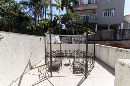 Casa para alugar com 174m², 3 quartos e 4 vagas Casa para alugar com 174m², 3 quartos e 4 vagasTerraço