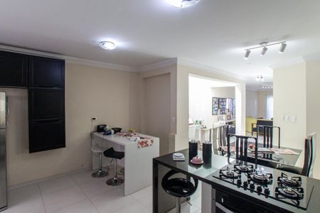 Casa para alugar com 174m², 3 quartos e 4 vagas Casa para alugar com 174m², 3 quartos e 4 vagasCozinha