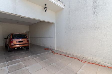 Casa para alugar com 174m², 3 quartos e 4 vagas Casa para alugar com 174m², 3 quartos e 4 vagasGaragem