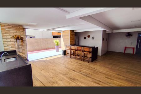 Apartamento para alugar com 117m², 3 quartos e 2 vagas Apartamento para alugar com 117m², 3 quartos e 2 vagasÁrea comum - Churrasqueira