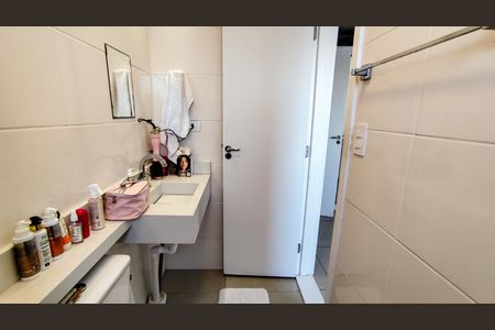 Apartamento para alugar com 117m², 3 quartos e 2 vagas Apartamento para alugar com 117m², 3 quartos e 2 vagasBanheiro da Suíte 2