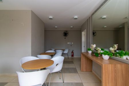 Apartamento à venda com 45m², 2 quartos e 1 vagaÁrea comum